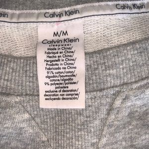 Calvin Klein Sweatshirt size M